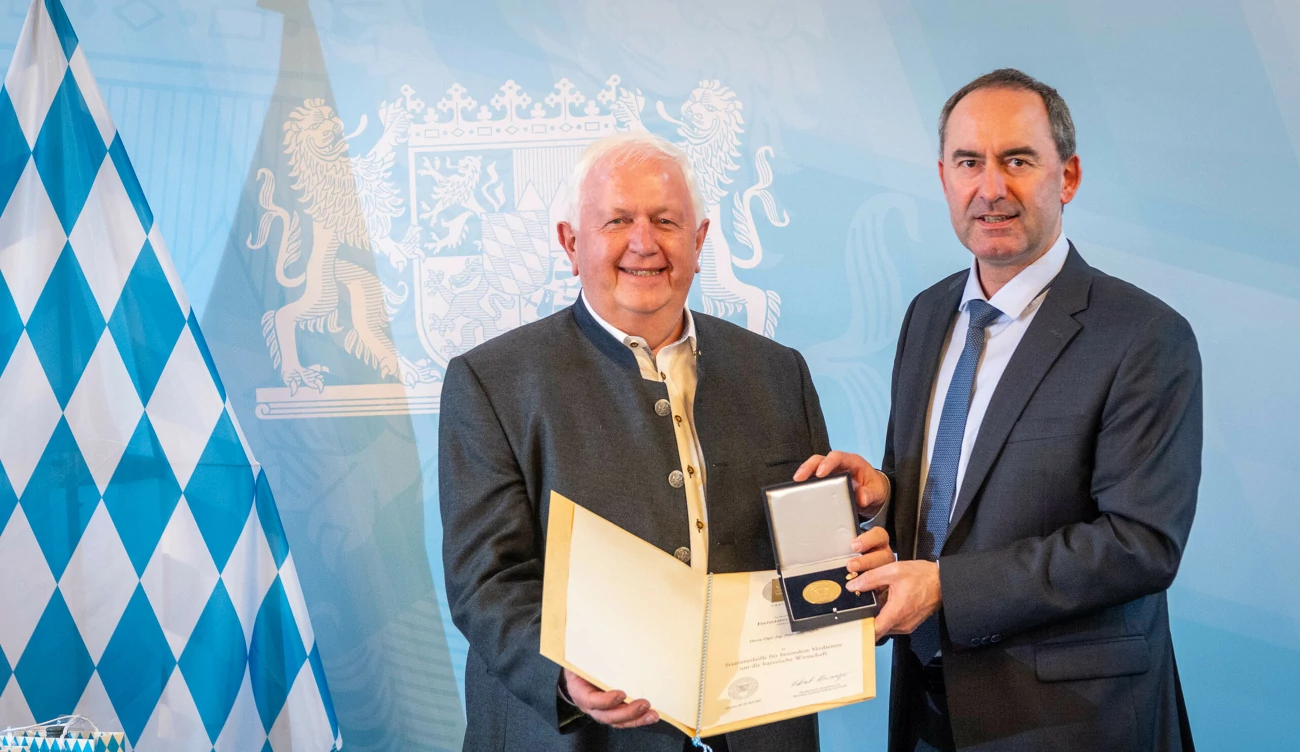 Peter-Josef Paffen awarded Bavarian state medal