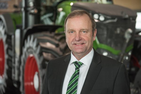 German dealers vote Fendt into first place